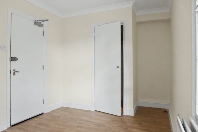 178 Boundaries Road, Balham, London, SW12 8HF 3
