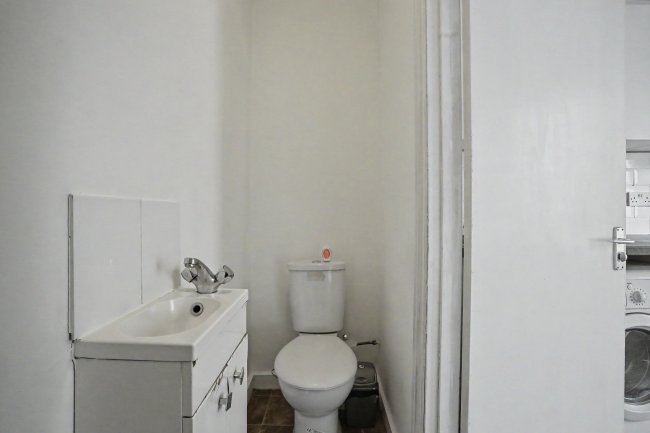 Flat 5, 1 Borough Hill, Croydon, CR0 4LP 6