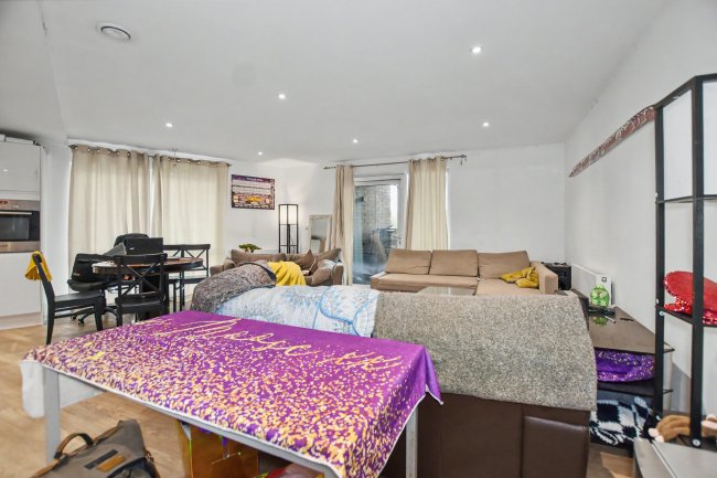 Apartment 2, Hippersley Point, 4 Tilson Bright Square, London SE2 9DR 2