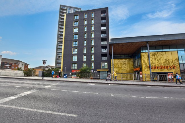 Apartment 2, Hippersley Point, 4 Tilson Bright Square, London SE2 9DR 2