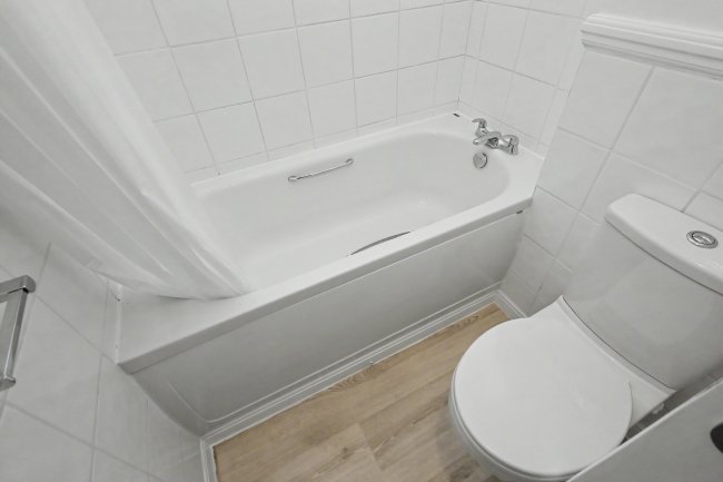 Flat 38, Rochester Drive, Watford, Hertfordshire, WD25 9BJ 7