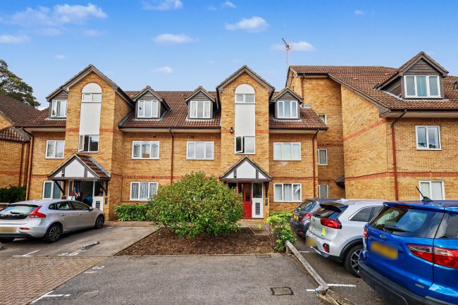 Flat 38, Rochester Drive, Watford, Hertfordshire, WD25 9BJ 7