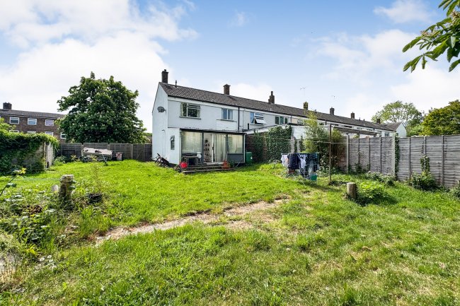 128 Herons Wood, Harlow, Essex, CM20 1RU 5
