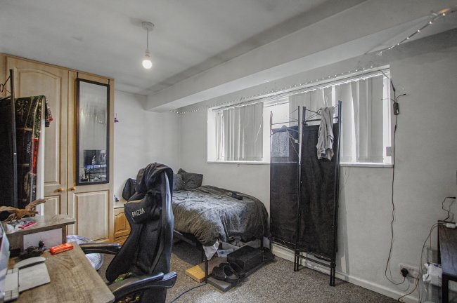 119 Worlds End Lane, Enfield, EN2 7RG 7
