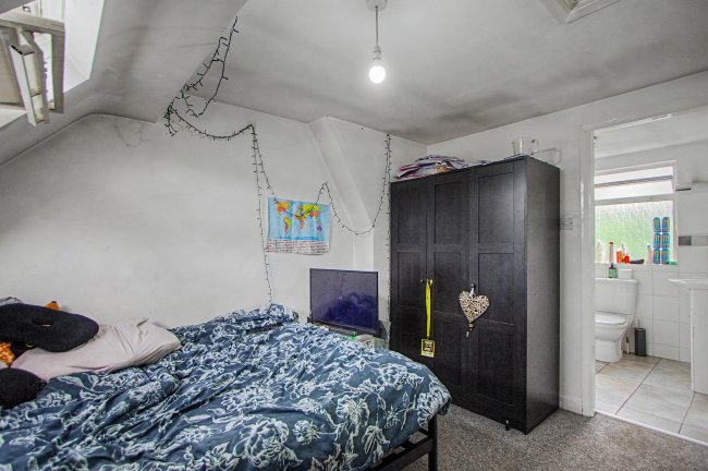 119 Worlds End Lane, Enfield, EN2 7RG 7