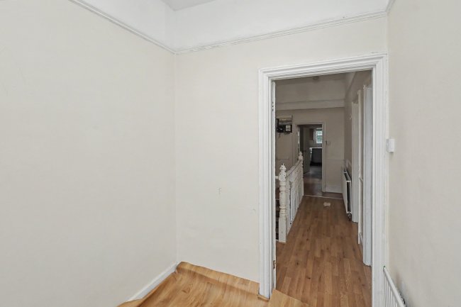 27a Temple Road, Cricklewood, London, NW2 6PJ 6