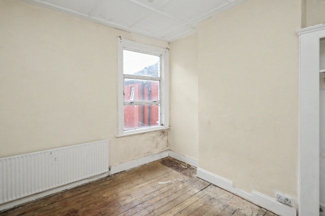 27a Temple Road, Cricklewood, London, NW2 6PJ 6