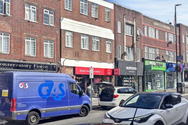 124 Central Road, Worcester Park, KT4 8HT 3