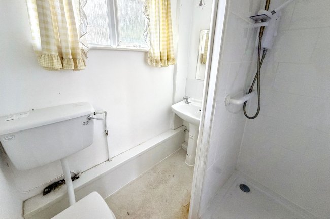 38 Allington Way, Chippenham, Wiltshire, SN14 0JT 6