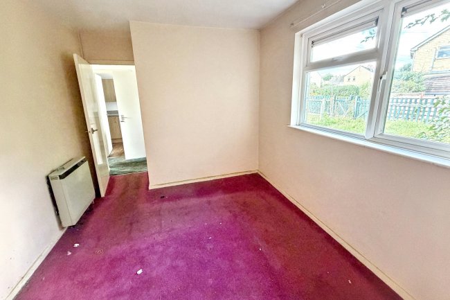 38 Allington Way, Chippenham, Wiltshire, SN14 0JT 6