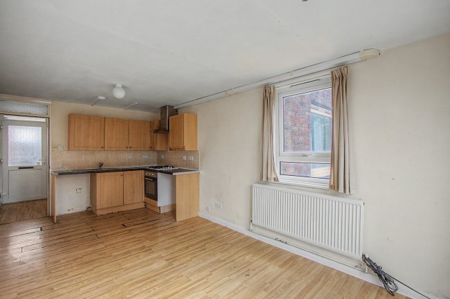 5 Longstone Avenue, Harlesden, NW10 3UL 3
