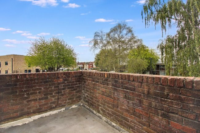 5 Longstone Avenue, Harlesden, NW10 3UL 3