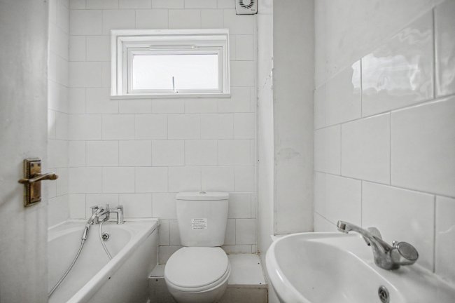 5 Longstone Avenue, Harlesden, NW10 3UL 3