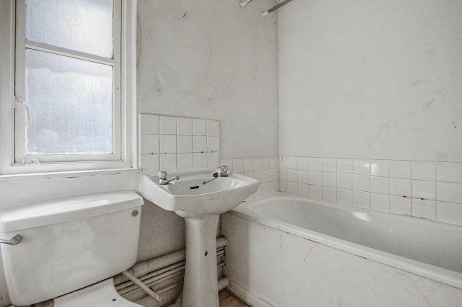 19 Rossendale Way, Camden, London, NW1 0XB 5