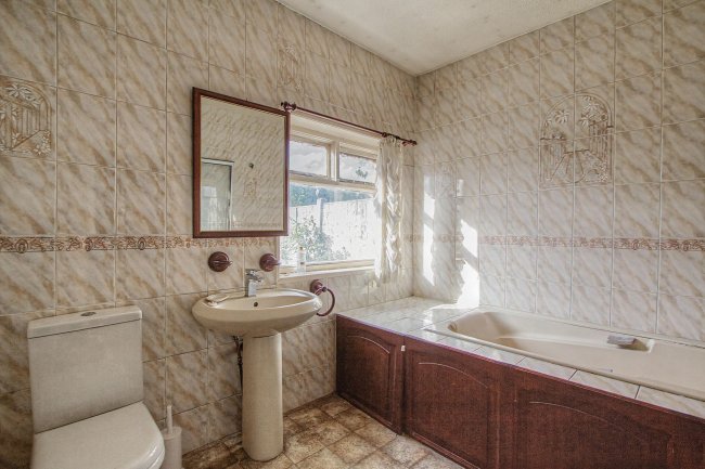 199 Norman Road, Leytonstone, London E11 4RJ 4