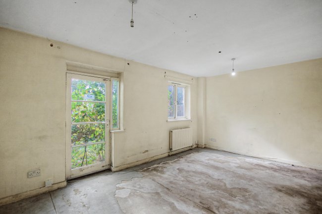 Flat 5 Solomon House, 50 Rectory Road, Stoke Newington, London, N16 7QY 1