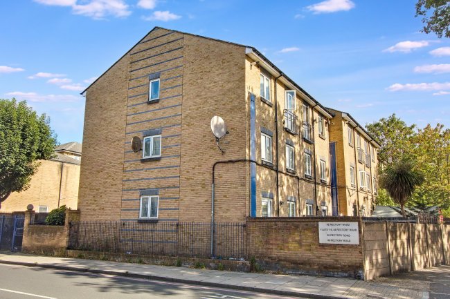 Flat 5 Solomon House, 50 Rectory Road, Stoke Newington, London, N16 7QY 1
