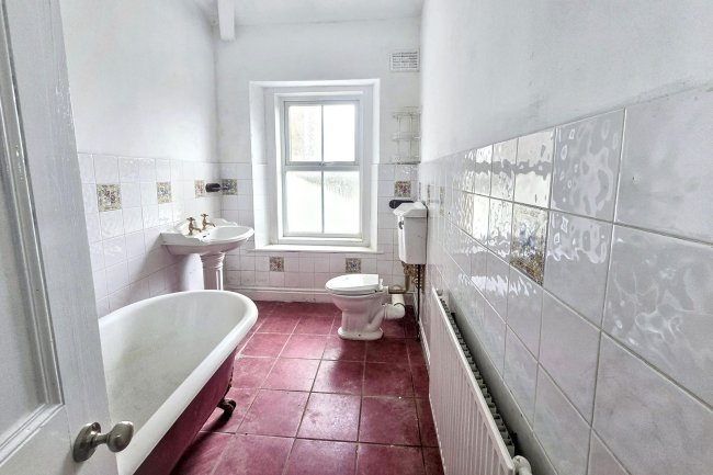 4 Denny Bank, Denny Beck, Lancaster, LA2 9LS 1