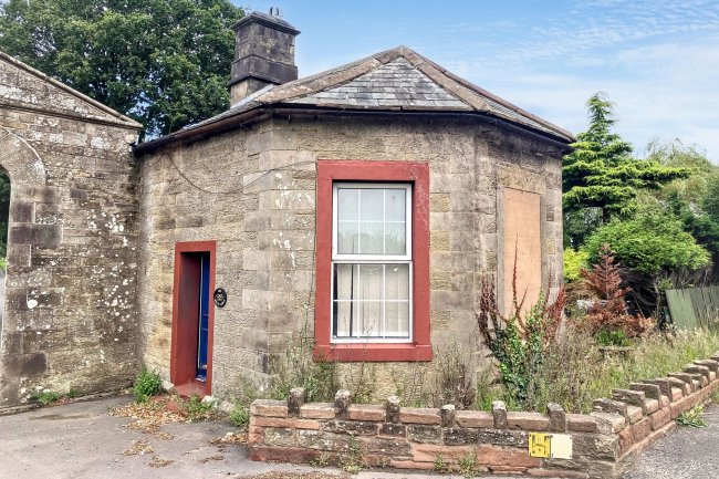 1 South Lodge, Orton Park, Carlisle, Cumbria, CA5 6JX 4