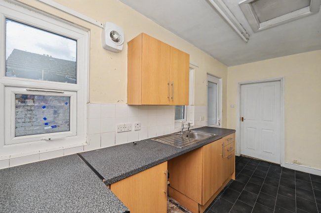 34 Lorne Street, Carlisle, Cumbria, CA2 5DX 10