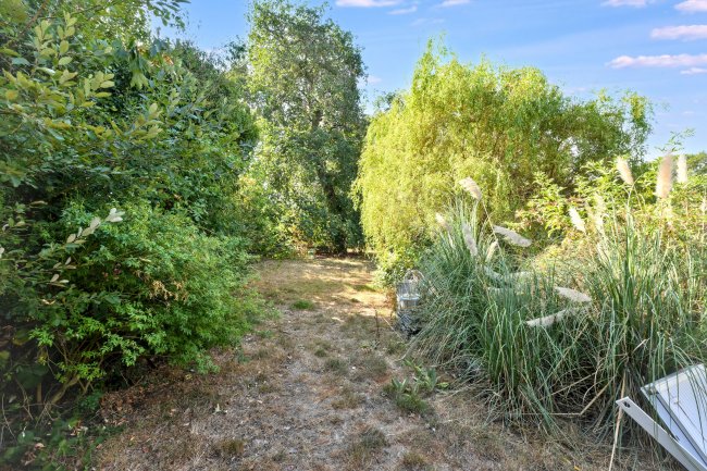 Heath Farm Cottage, Patmore Heath, Albury, Ware, Hertfordshire, SG11 2LT 57