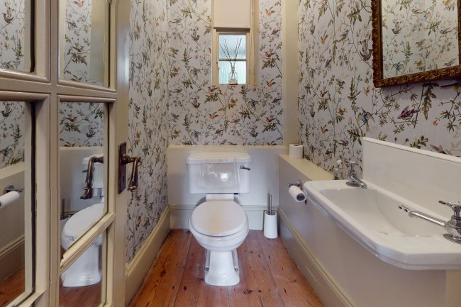 Ryde House, Angel Street, Petworth, GU28 0BG 10