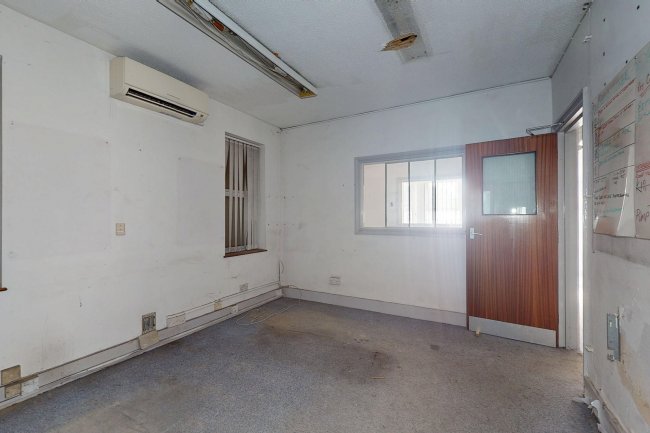 71 Windmill Road, Luton LU1 3XL 4