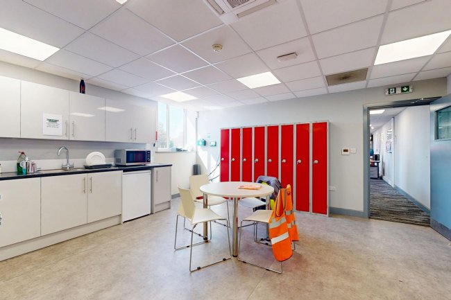 71 Windmill Road, Luton LU1 3XL 4