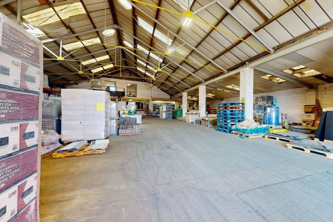 71 Windmill Road, Luton LU1 3XL 4