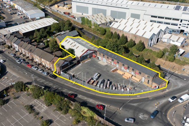 71 Windmill Road, Luton LU1 3XL 4