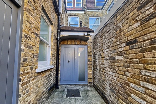 198 Upper Richmond Road West, London SW14 8AN 6