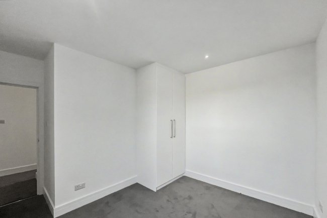 198 Upper Richmond Road West, London SW14 8AN 6