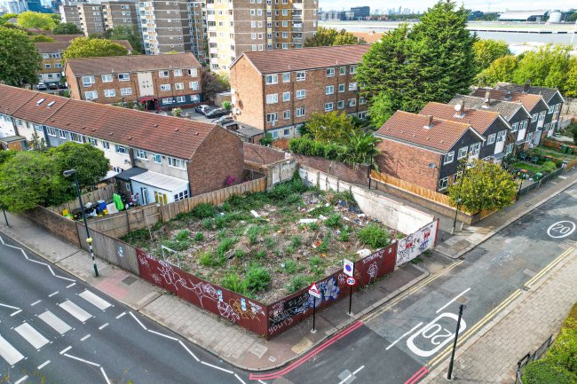 Land on the north side of Albert Road, North Woolwich, London, E16 2NL 7