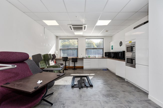 Unit 2 Stokenchurch Business Park, Ibstone Rd, Stokenchurch, High Wycombe HP14 3FE 10