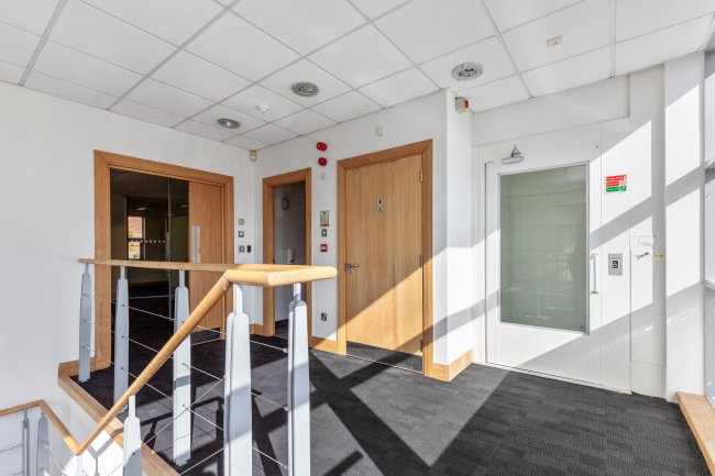 Unit 2 Stokenchurch Business Park, Ibstone Rd, Stokenchurch, High Wycombe HP14 3FE 10