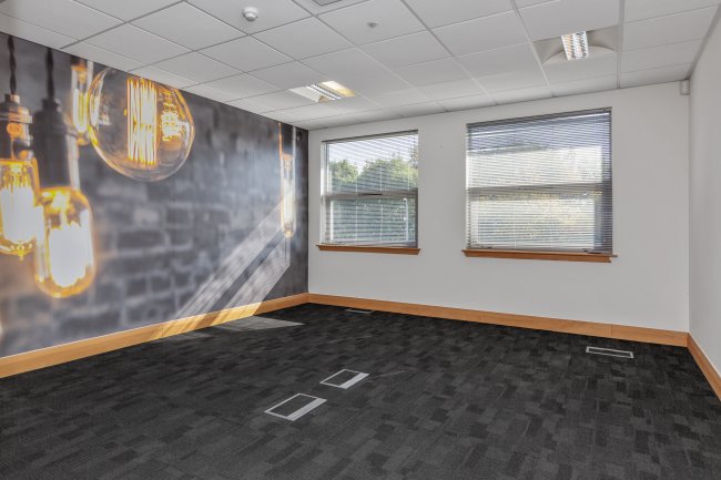 Unit 2 Stokenchurch Business Park, Ibstone Rd, Stokenchurch, High Wycombe HP14 3FE 10