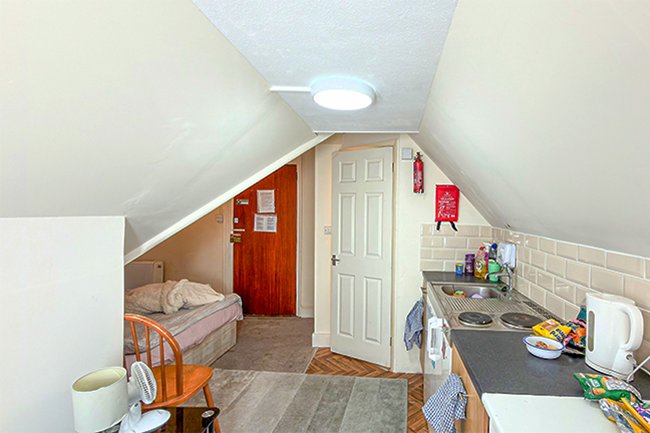 17 Beech House Rd, Croydon, CR0 1JQ 6