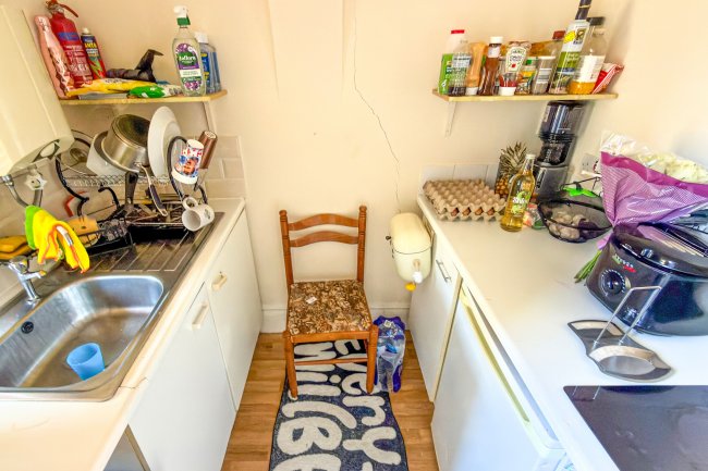 17 Beech House Rd, Croydon, CR0 1JQ 6