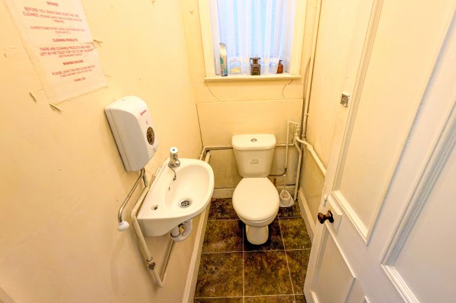 17 Beech House Rd, Croydon, CR0 1JQ 6