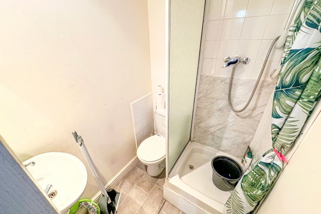 17 Beech House Rd, Croydon, CR0 1JQ 6