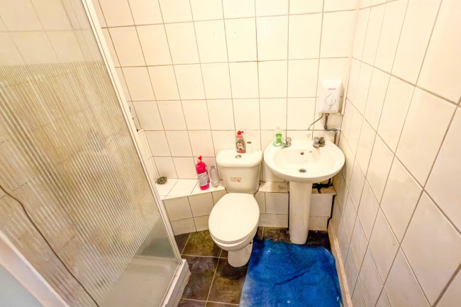 17 Beech House Rd, Croydon, CR0 1JQ 6