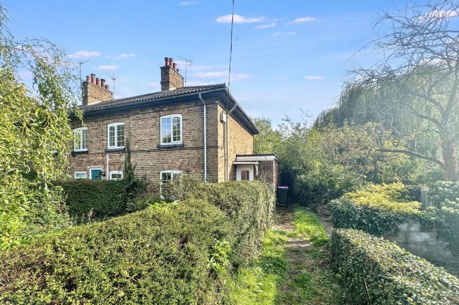 The Old Cottage, Aveland Way, Asklackby, Sleaford, Lincolnshire NG34 0HG 28