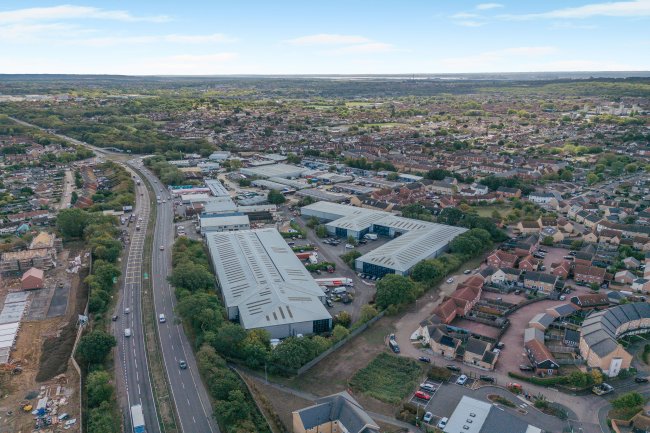 Unit 1, Hemmells Park, Laindon North, Basildon, Essex, SS15 6GF 7