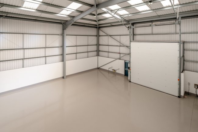 Unit 1, Hemmells Park, Laindon North, Basildon, Essex, SS15 6GF 7