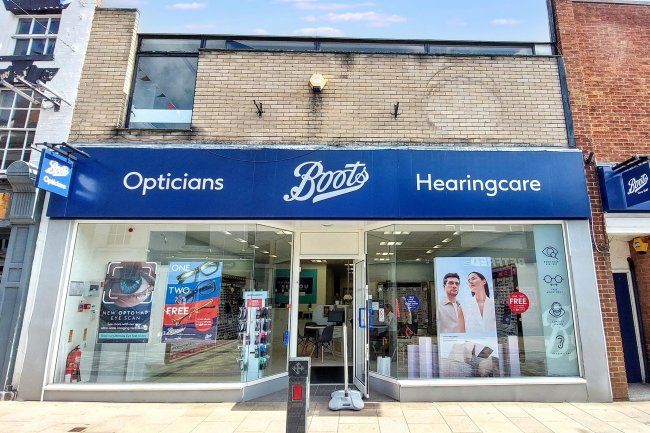 8 High St, Uttoxeter ST14 7HT 7