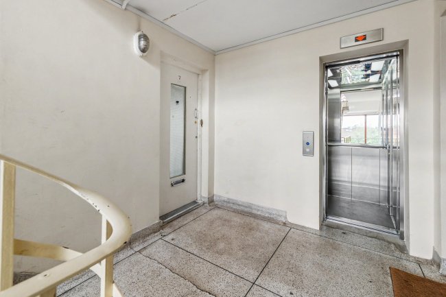 7 Poplar Court, Old Ruislip Road, Northolt, UB5 6QG 1
