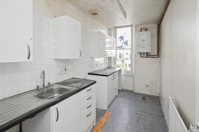 33B Streatley Road, London NW6 7LT 38