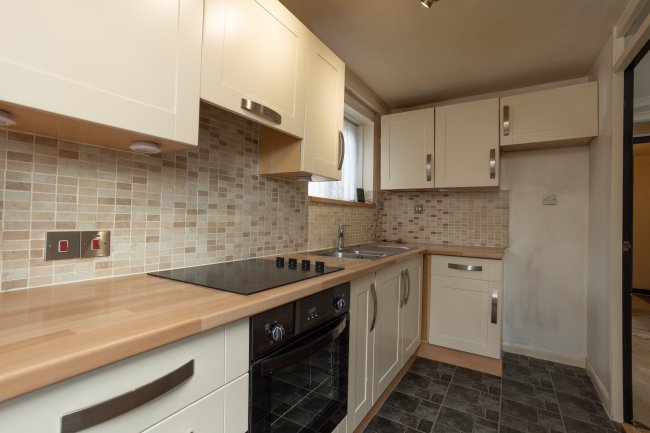 283 Bourne Avenue, Hayes, London, Greater London, UB3 1RR 9