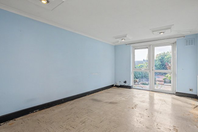 283 Bourne Avenue, Hayes, London, Greater London, UB3 1RR 9