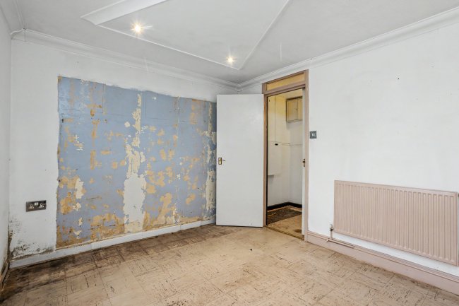 283 Bourne Avenue, Hayes, London, Greater London, UB3 1RR 9